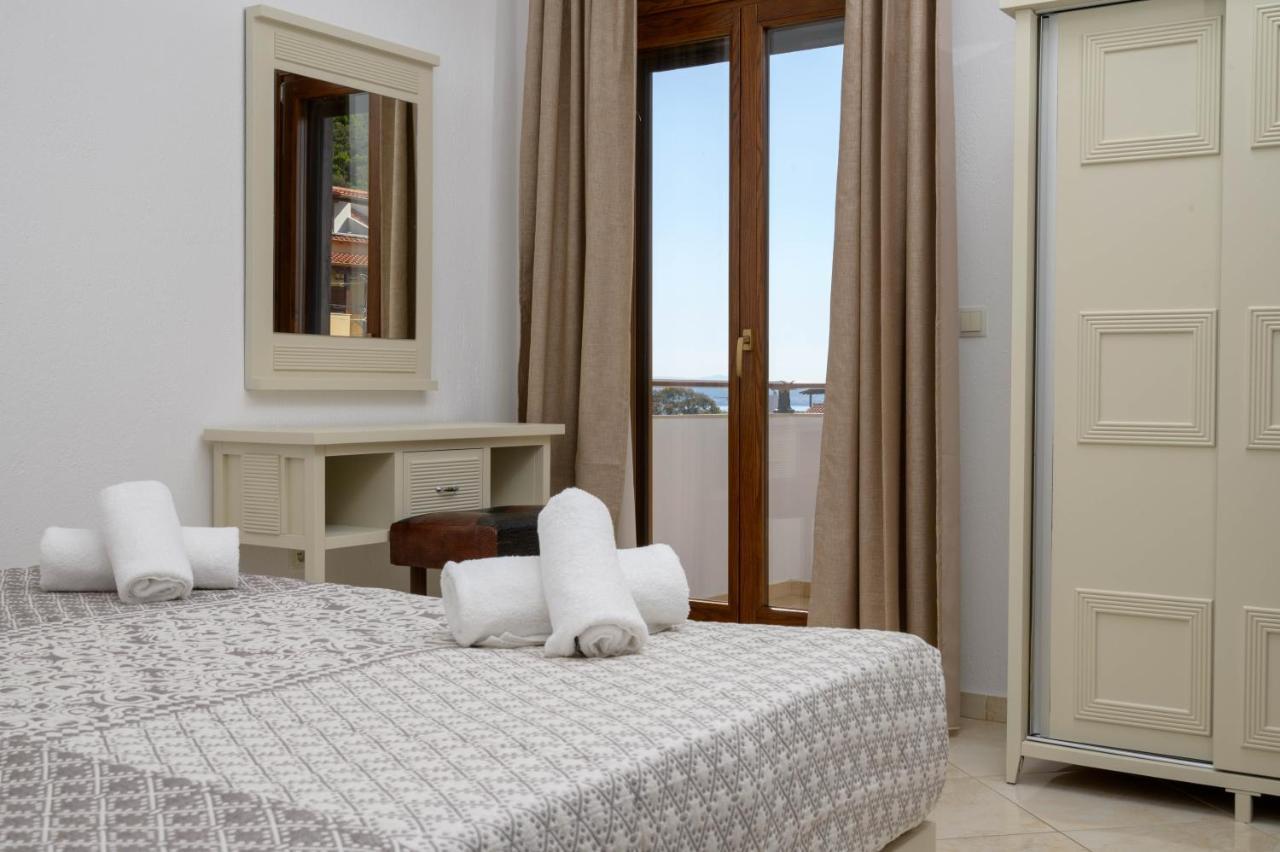 Pension Stelios Ouranoupoli Exterior photo